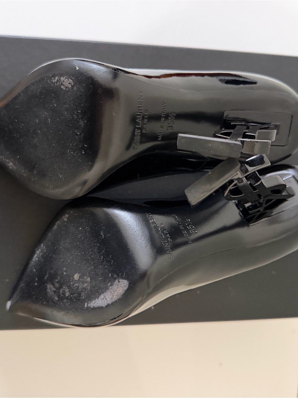 Saint Laurent Black Patent Logo-Heel Pointed Pumps - Picture 5 of 5